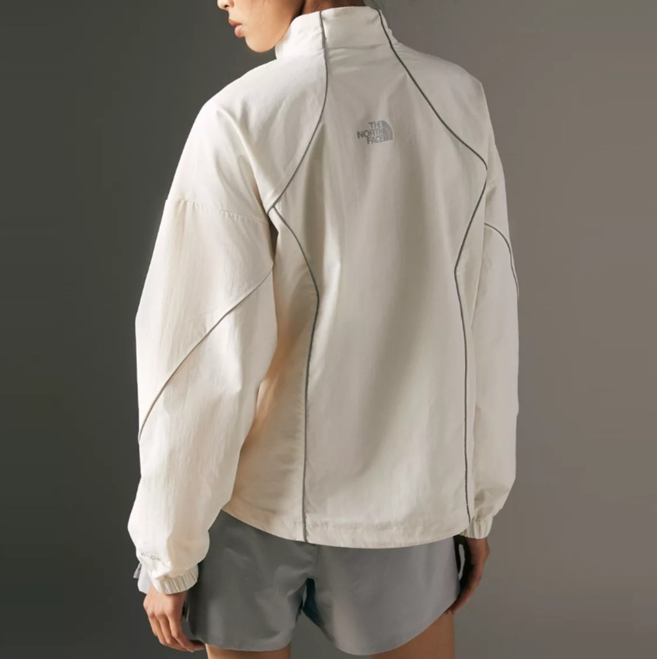 US【 The North Face 】Tek Piping Zip-Up ☆ウインドブレーカー US【 The North Face 】Tek Piping Zip-Up ☆ウインドブレーカー