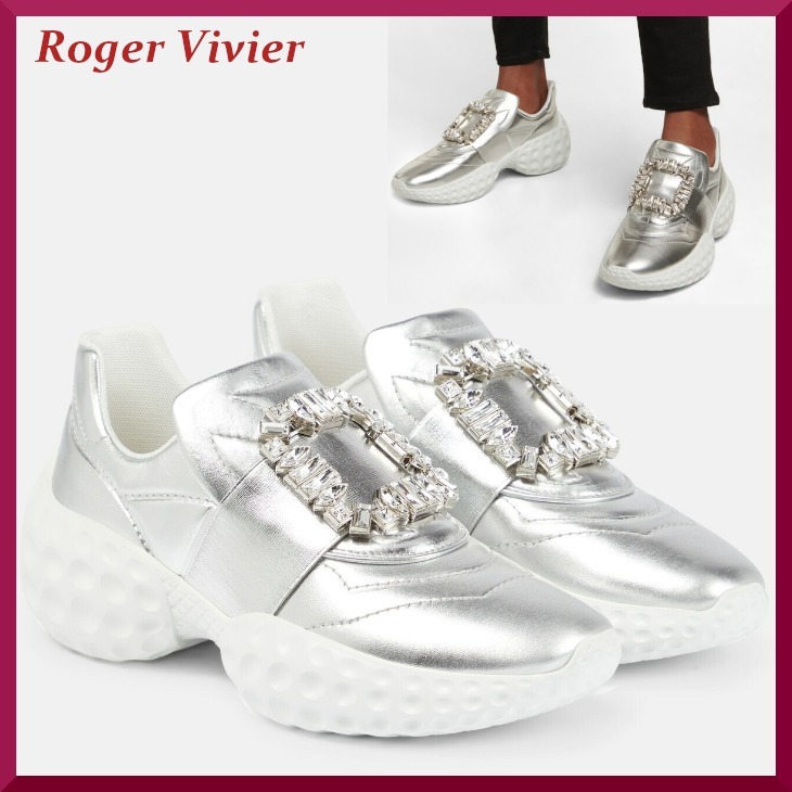 【Roger Vivier】Viv' Run ライト ストラス バックル スニーカー
