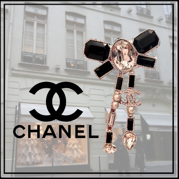 リボンにCCマークにパールに とっても可愛い CHANEL ブローチ