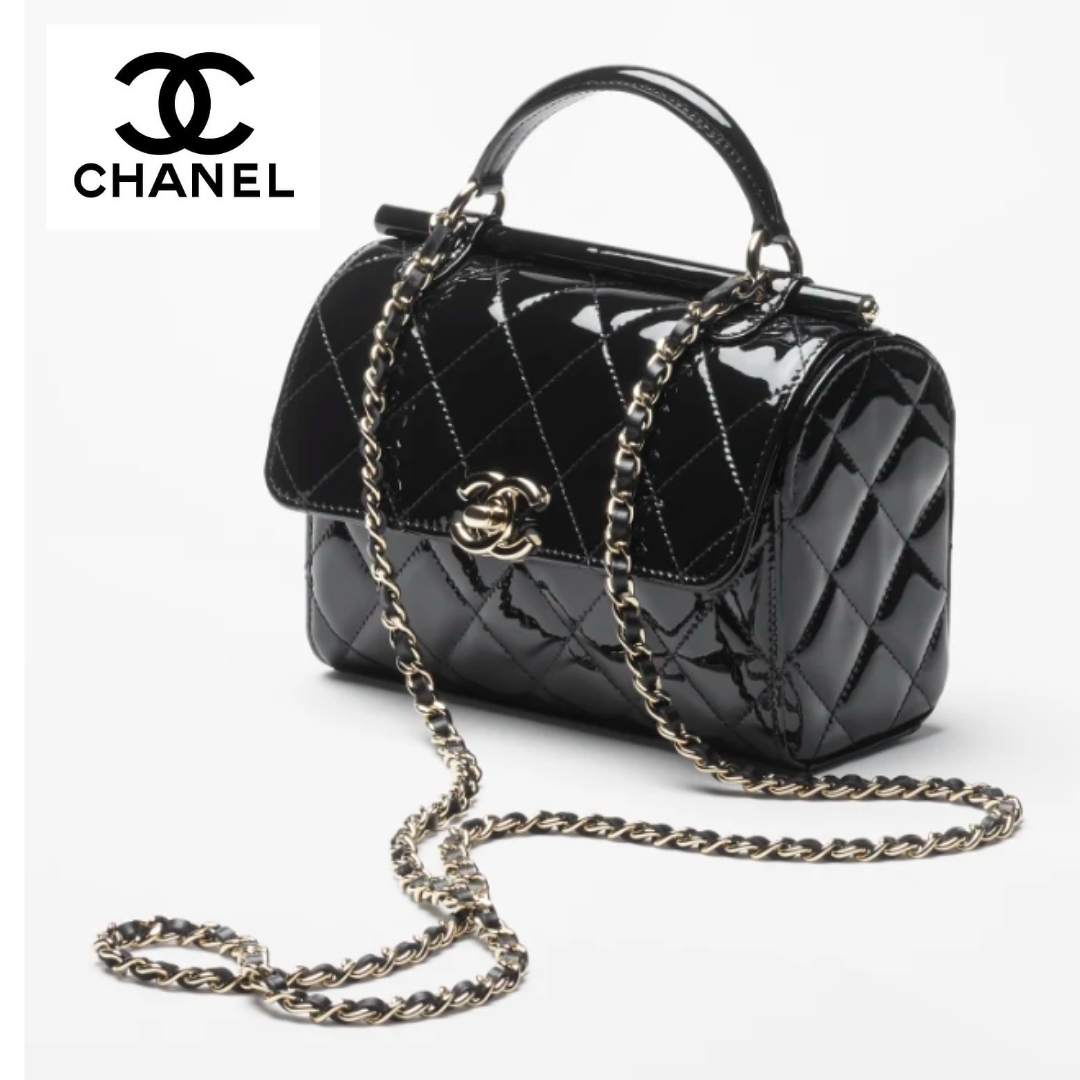 【CHANEL】23AW パテントレザーで華やか◎スモールハンドバッグ