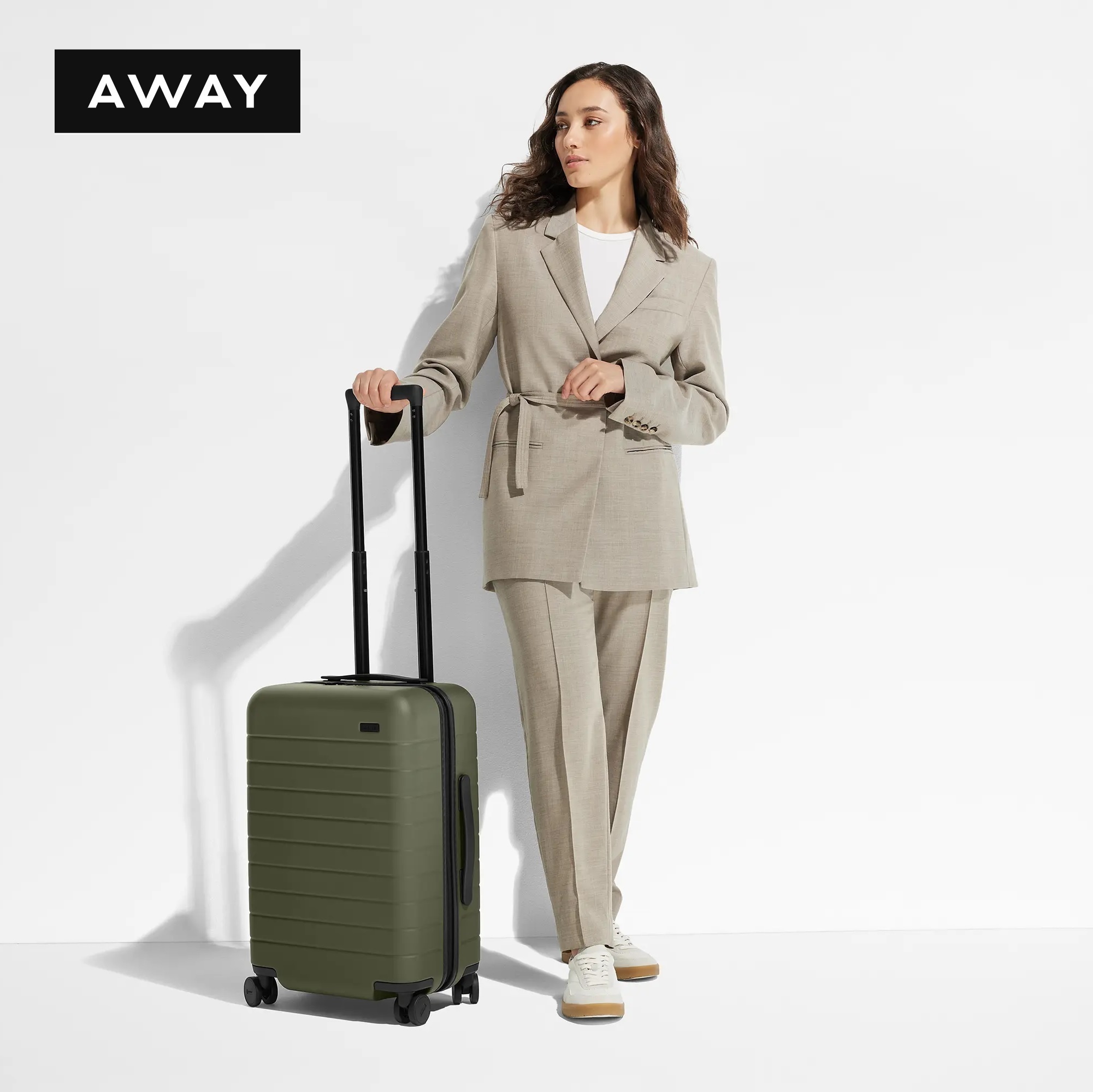 速達便★AWAY★機内持込み可★キャリーオン39.8L 色多数あり