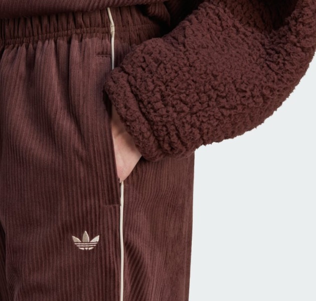モコモコ！アディダス ADICOLOR OPEN HEM CORDUROY PANTS選択2色 モコモコ！アディダス ADICOLOR OPEN HEM CORDUROY PANTS選択2色