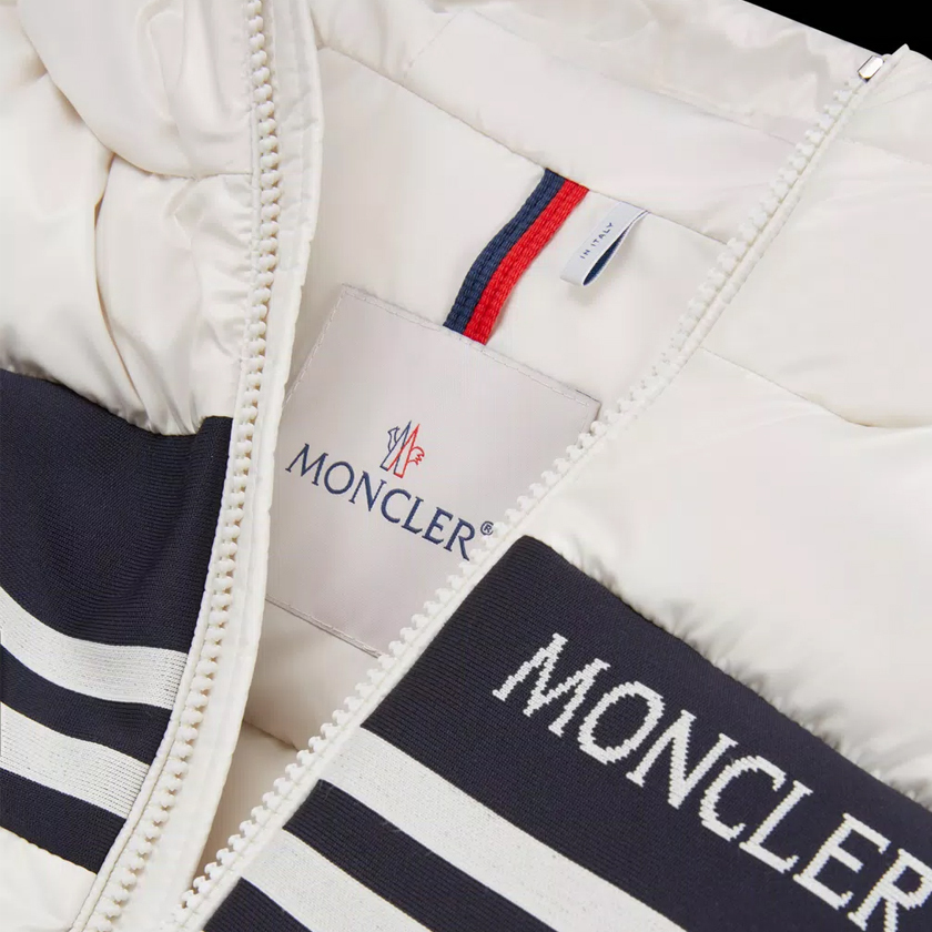6万取引突破☆UPS速達便【MONCLER 23/24AW】8-10歳_MANGAL