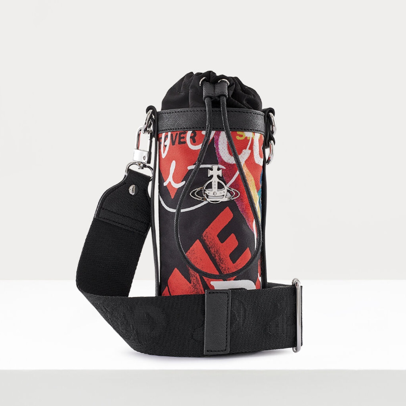 ★vivienne westwood★オーブロゴ ペットボトルホルダー バッグ