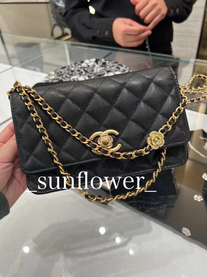 シャネル 23K カメリア チェーンウォレット ブラック