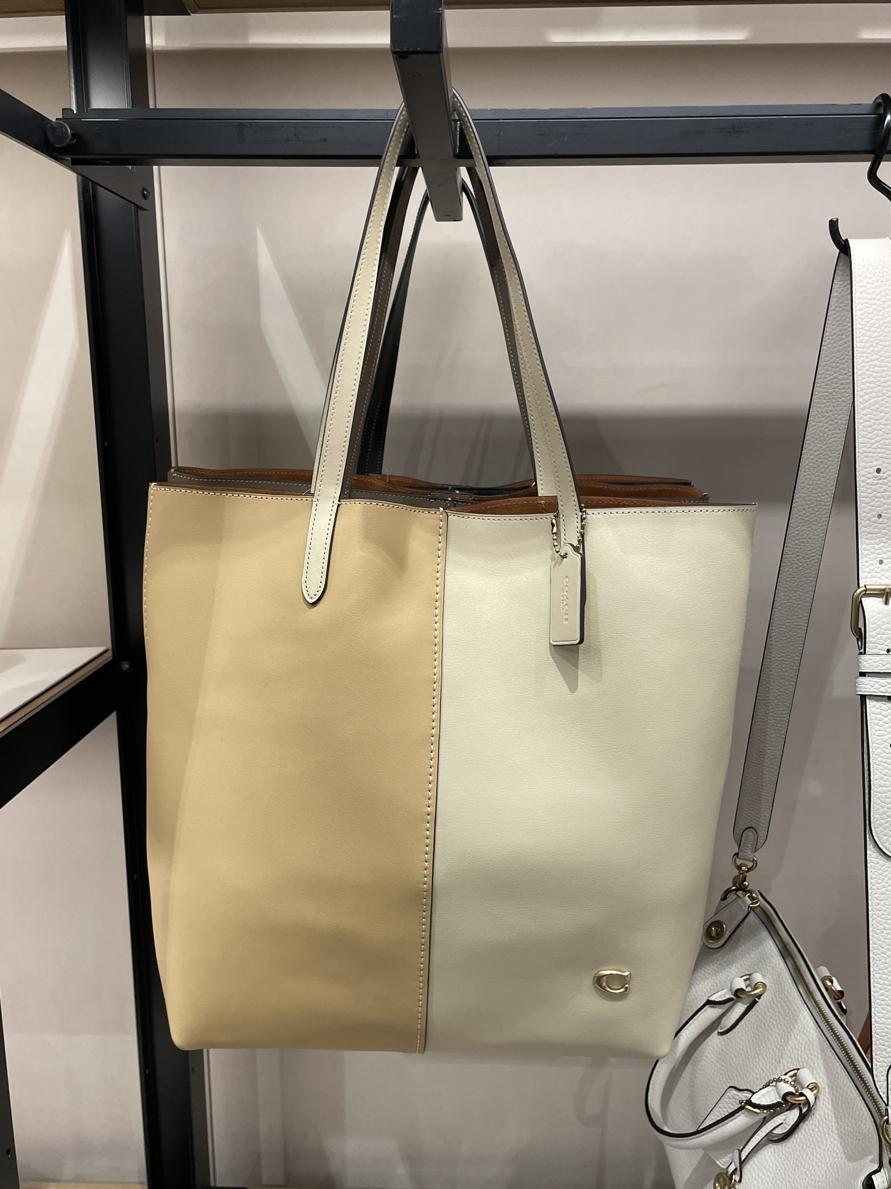 COACH ノマド トート・カラーブロック CN423