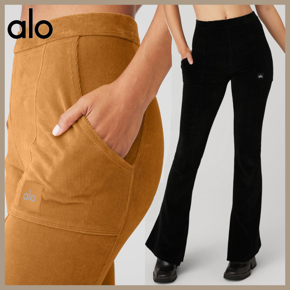 最初の  alo yoga】ハイウエストフレアレギンス Yoga Sコード（☆Alo ヨガ・ピラティス