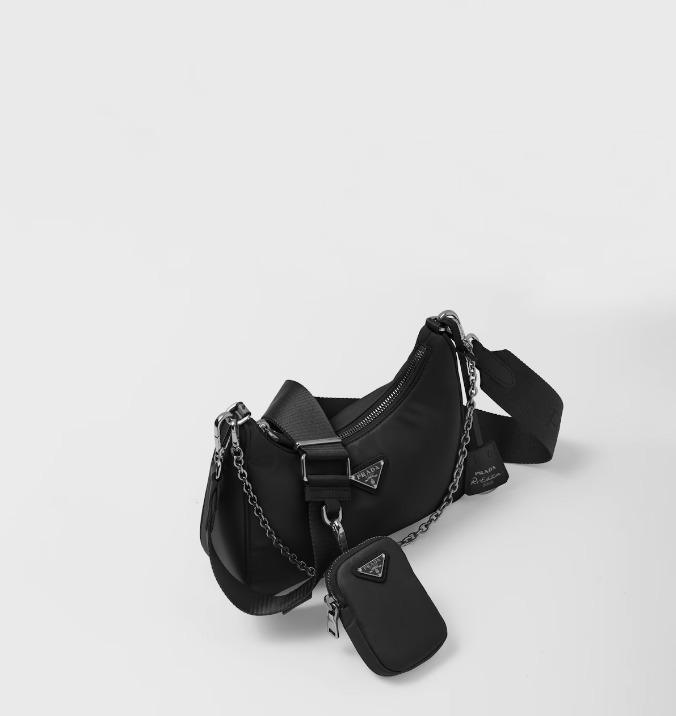 ★大人気★【PRADA】《Re-Edition 2005 Re-Nylon》バッグ