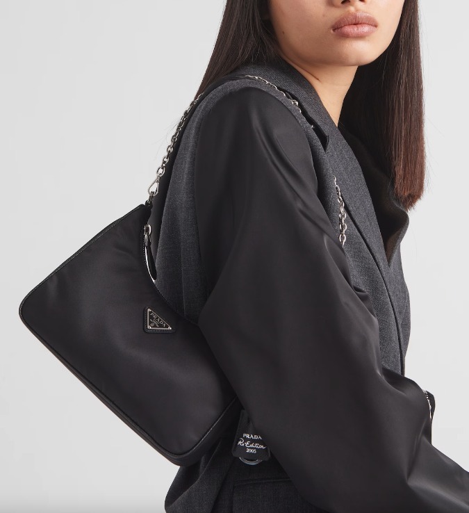 ★大人気★【PRADA】《Re-Edition 2005 Re-Nylon》バッグ