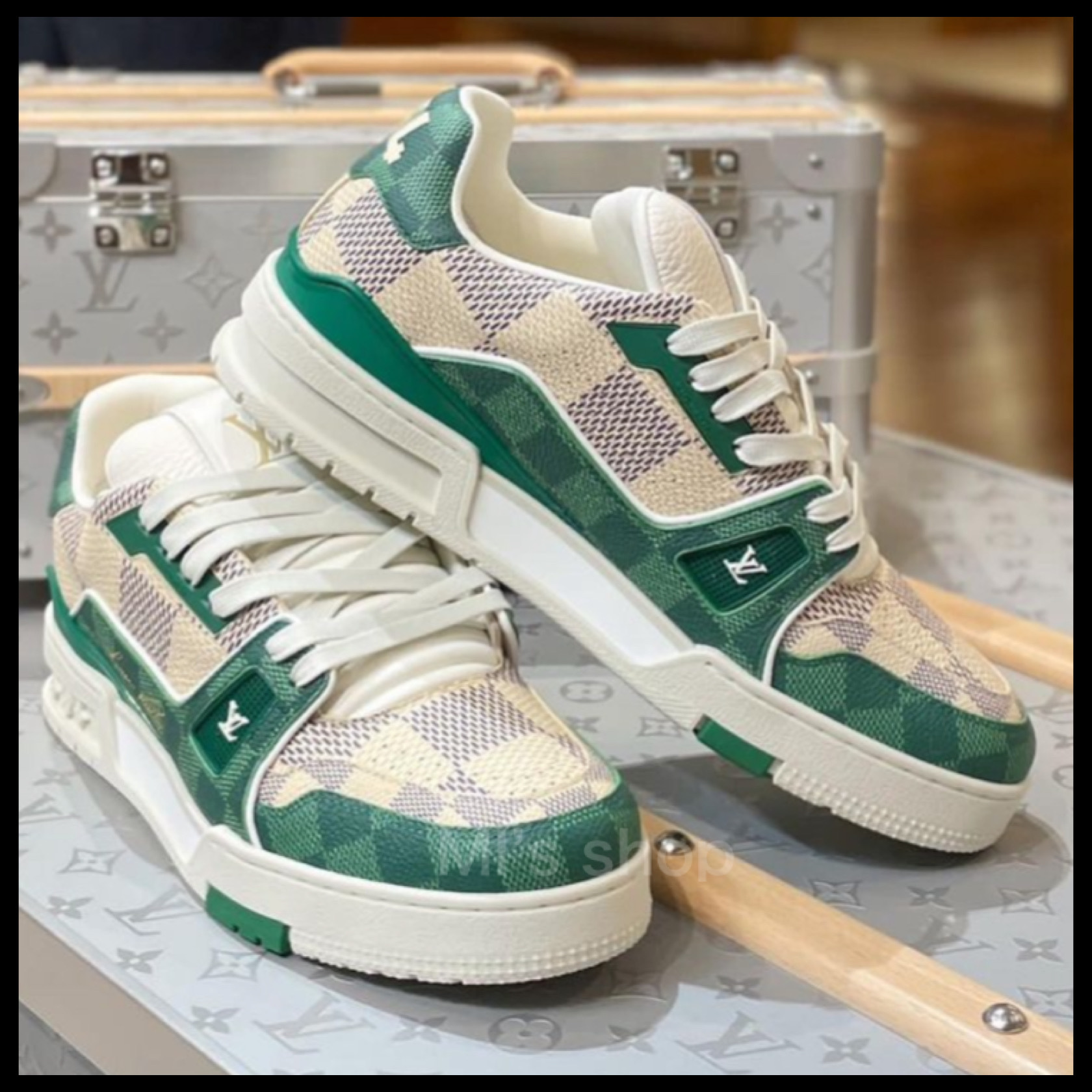 【希少★スポーティ♪】Louis Vuitton スニーカー ダミエ 上品