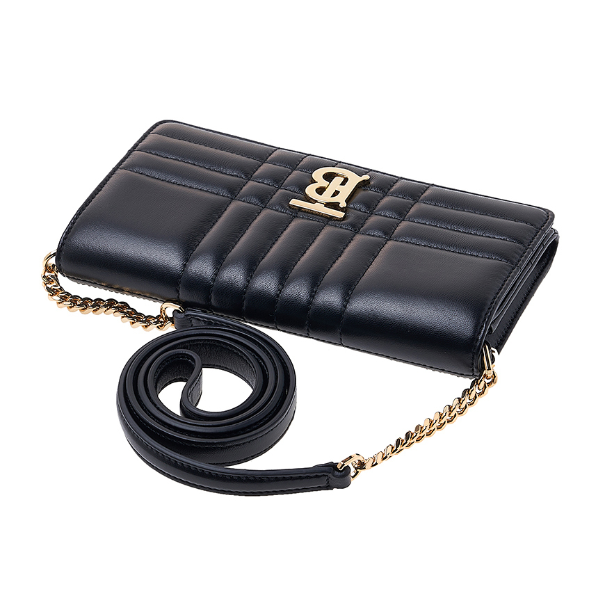 《BURBERRY》 8062338 ストラップキルティングクラッチバッグ