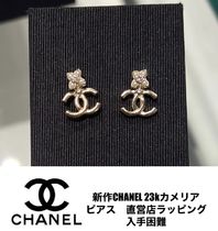 新作CHANEL★入手困難シャネルピアス カメリア 直営1点