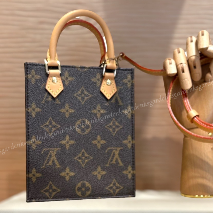 すぐ届く！LOUIS VUITTON プティット・サックプラ