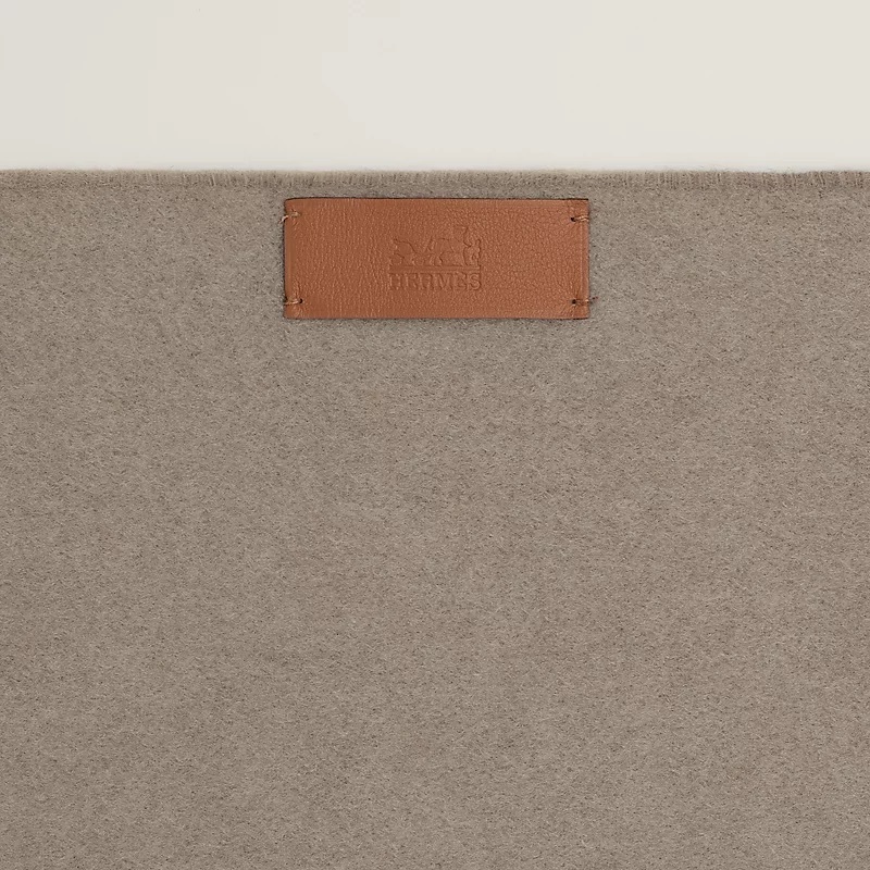 【大人気】HERMES カシミア ストール《アリュメット・ポケット》