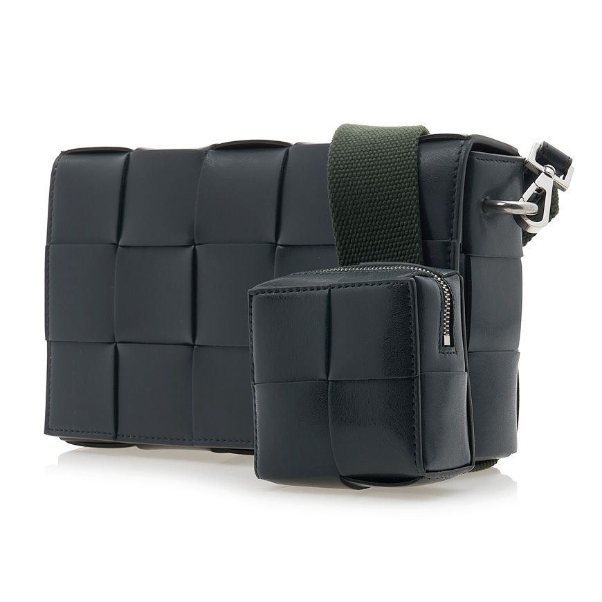 BOTTEGA VENETA メンズポーチストラップカセットバッグ