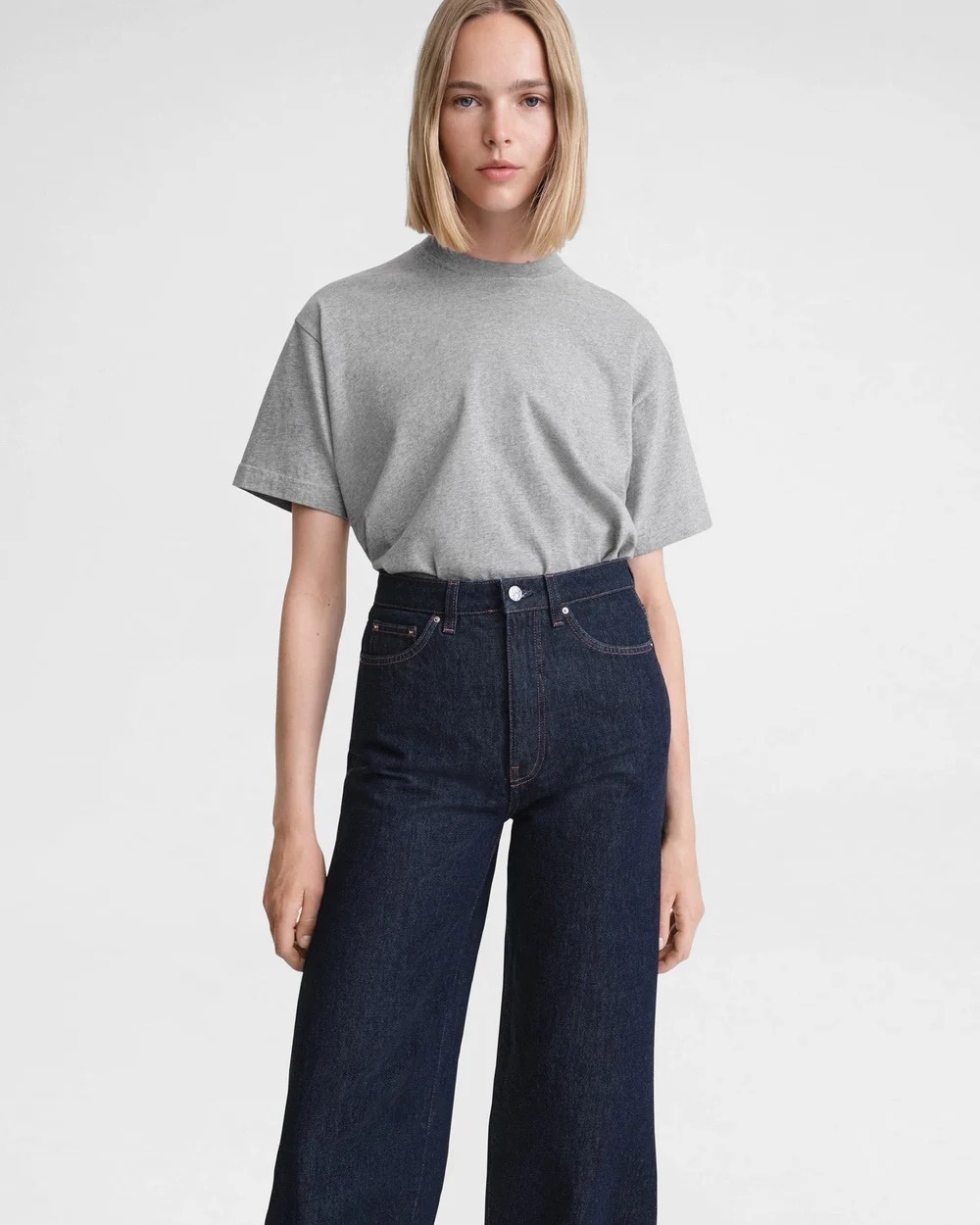 【TOTEME】ハイライズ バレルレッグ ジーンズ ホワイト TOTEME】Wide Leg Denim／ワイドレッグデニム｜THE STORE by C