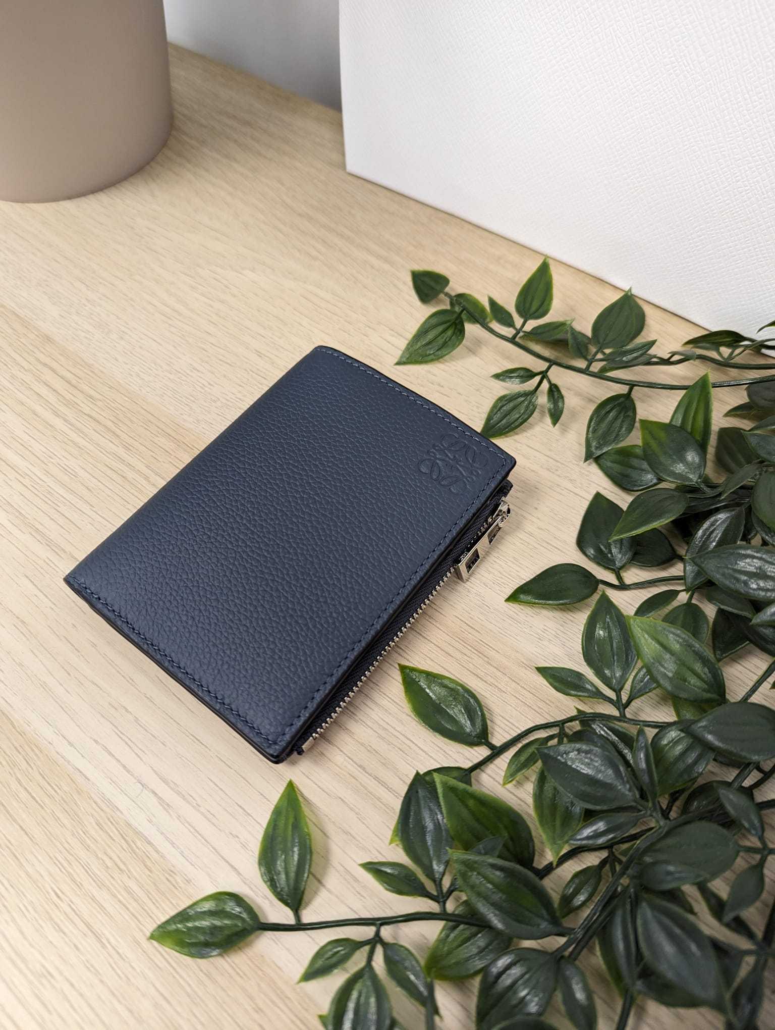 6万取引突破☆UPS速達便利用【LOEWE】C660W73X01_折りたたみ財布