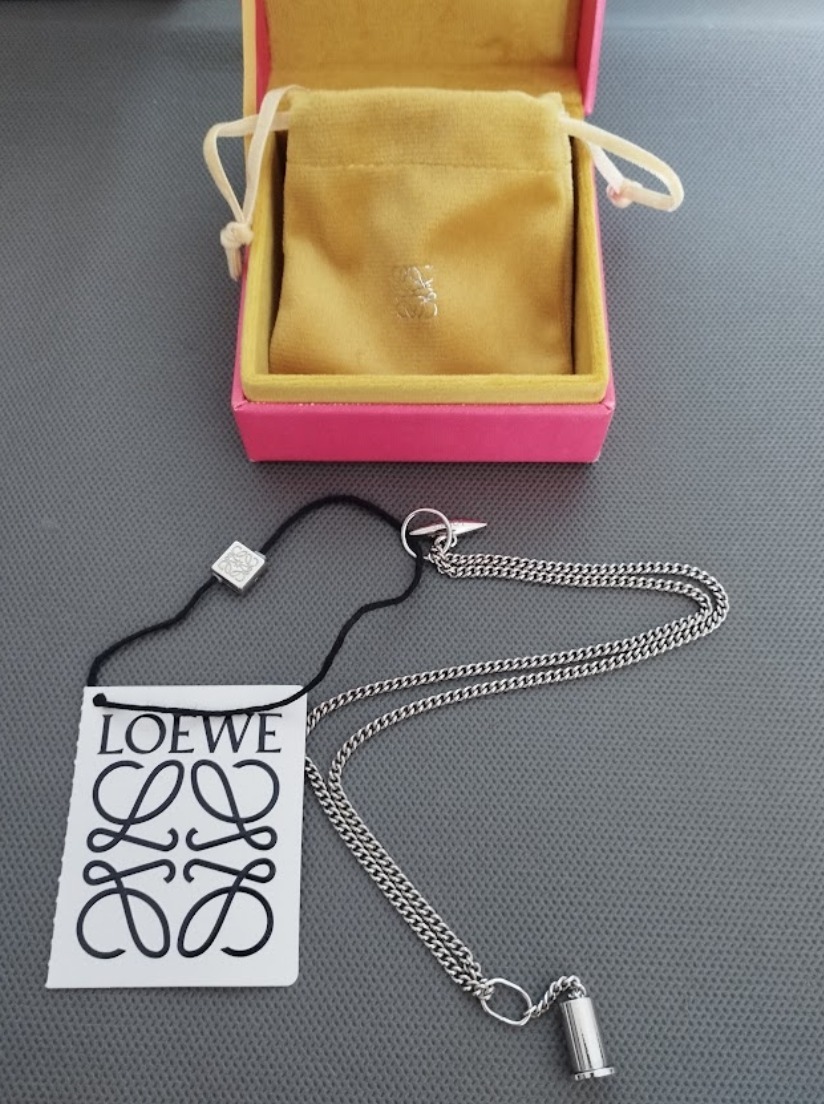 【LOEWE】１点のみ パーソナライズペンダント