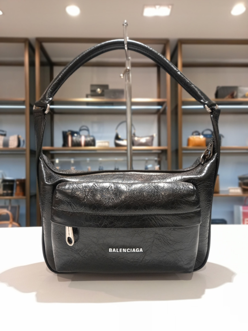 ◆BALENCIAGA◆ ミディアム ショルダーバッグ 741127 2AACQ 1000