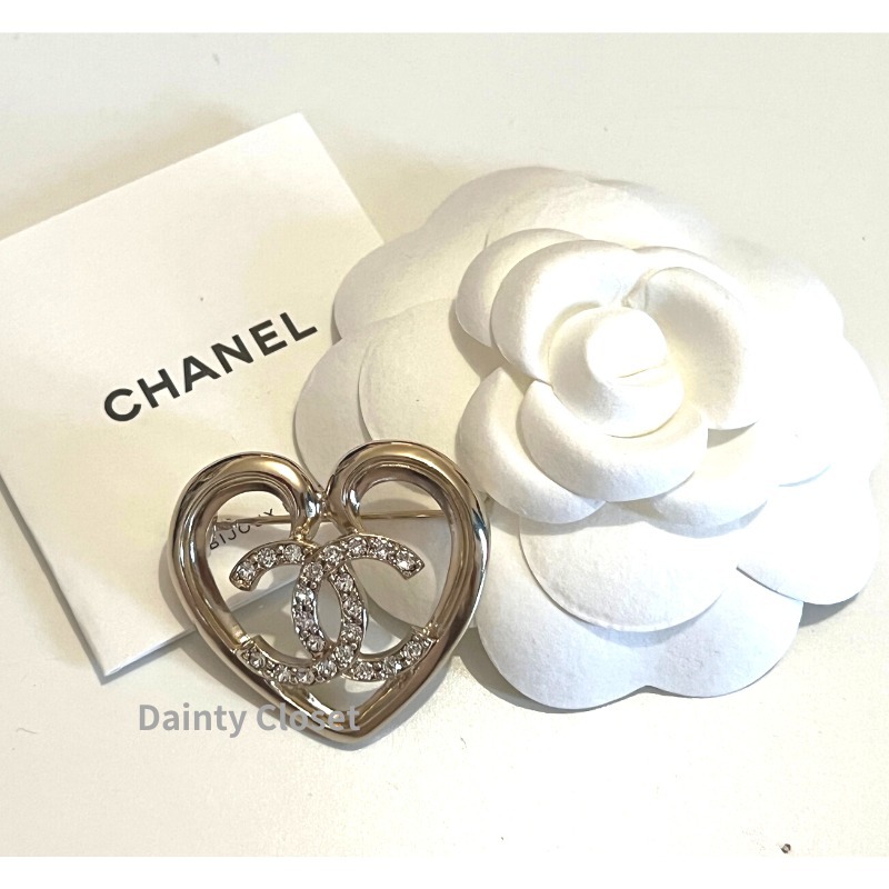 CHANEL シャネル ブローチ ハート CCロゴ 国内発/関税込み 楽天市場】CHANEL シャネル ブローチ ハート CCマーク ゴールド