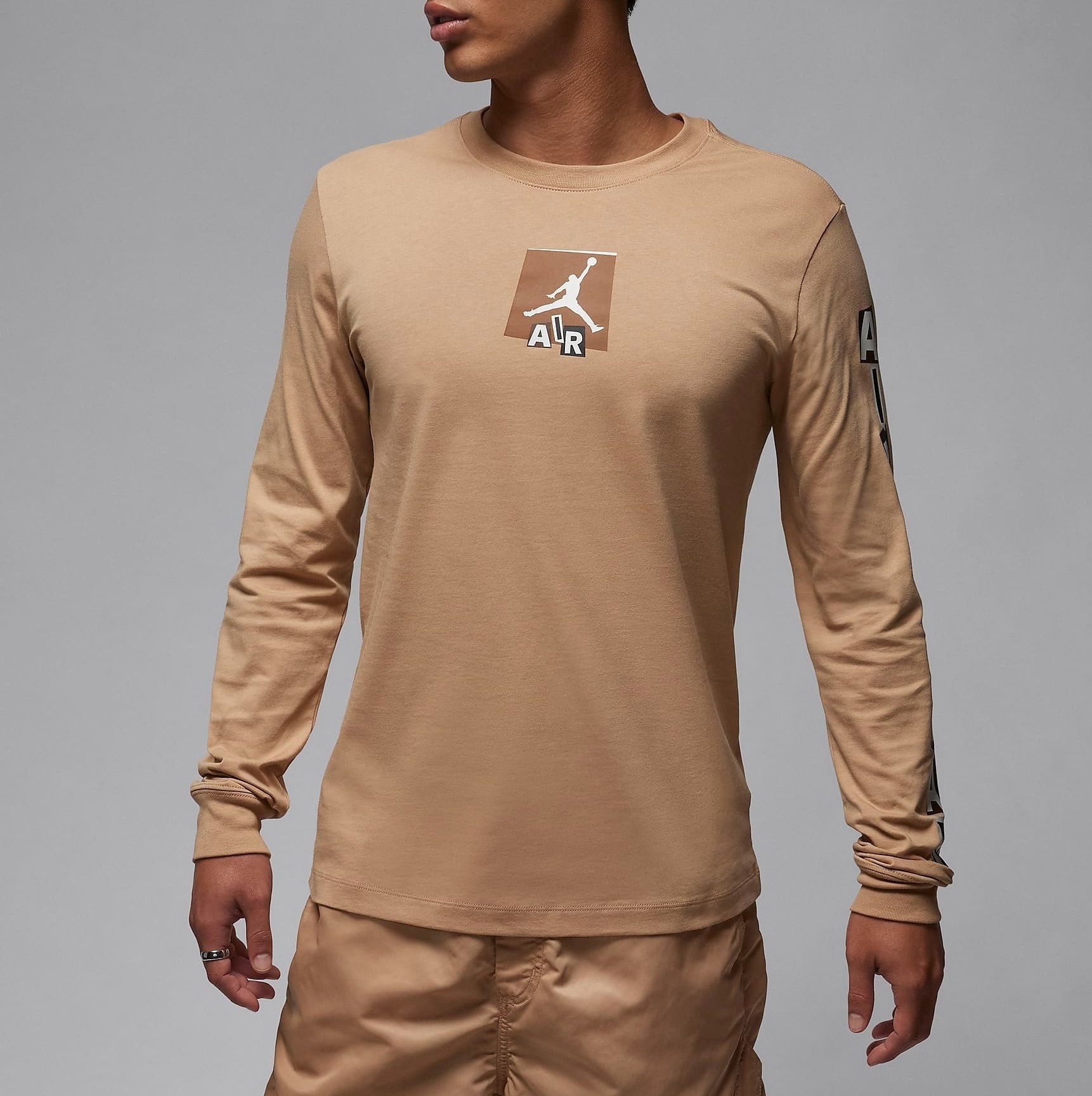 NIKE*ジョーダン ブランド グラフィック ロングスリーブ Tシャツ