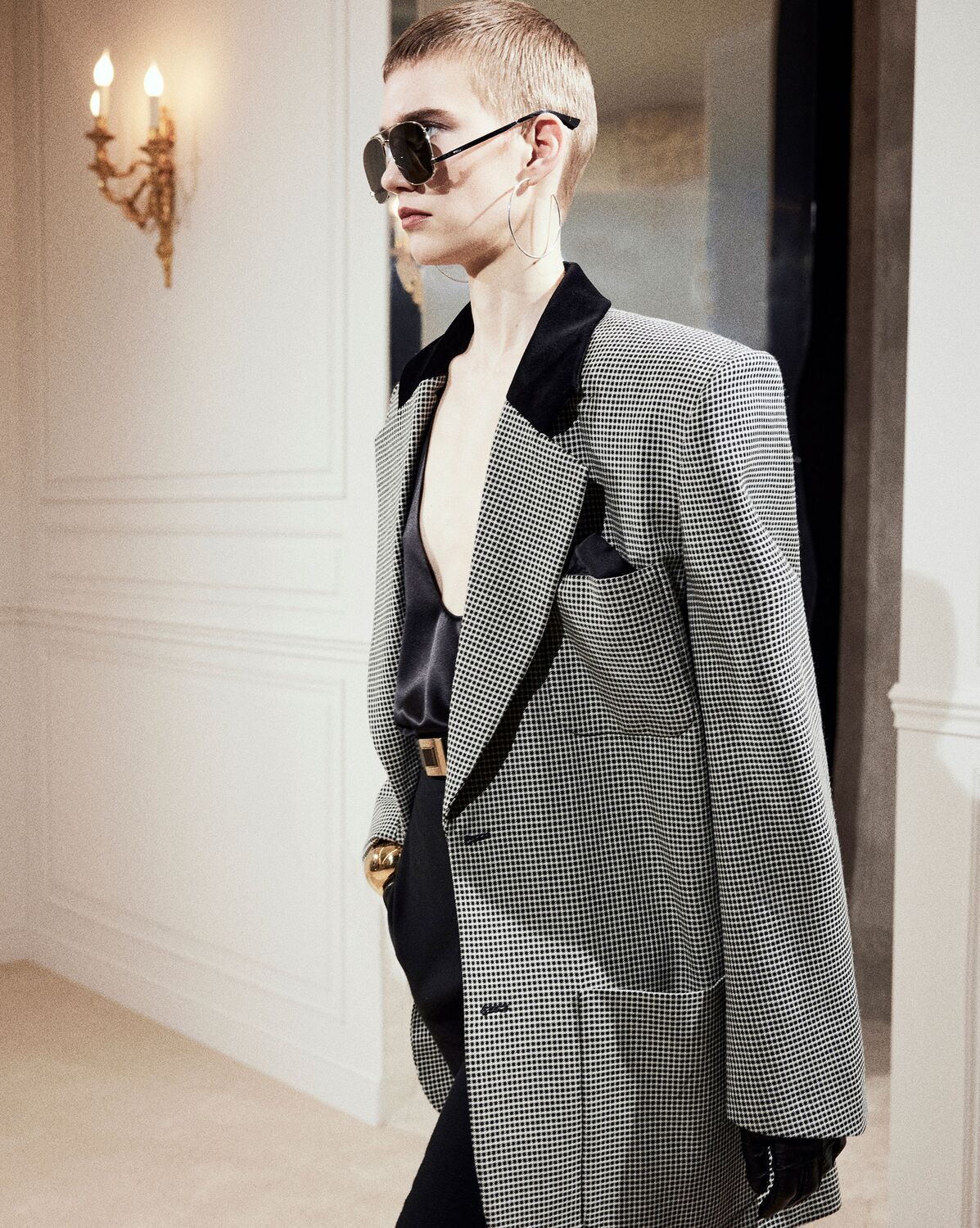 Saint Laurent《チェスターフィールドジャケット》DHL 直営店