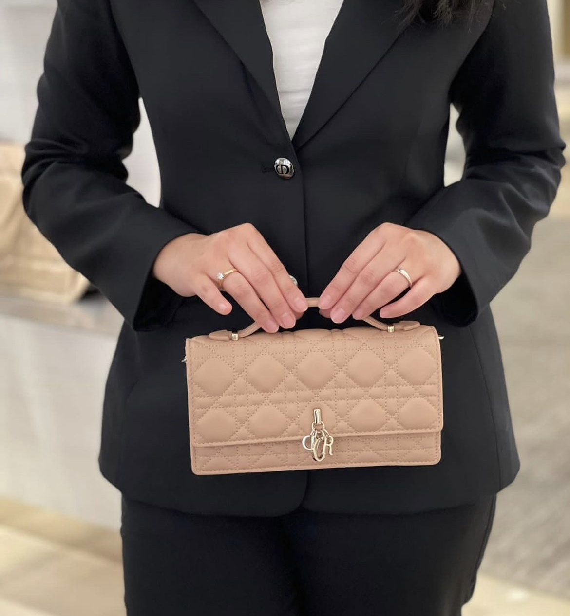 【Dior】《Miss Dior》カナージュ ラムスキン ミニバッグ