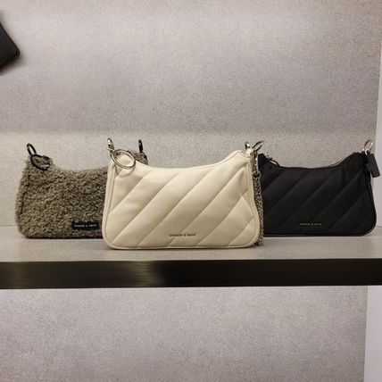 Charles&Keith(チャールズアンドキース) ショルダーバッグ