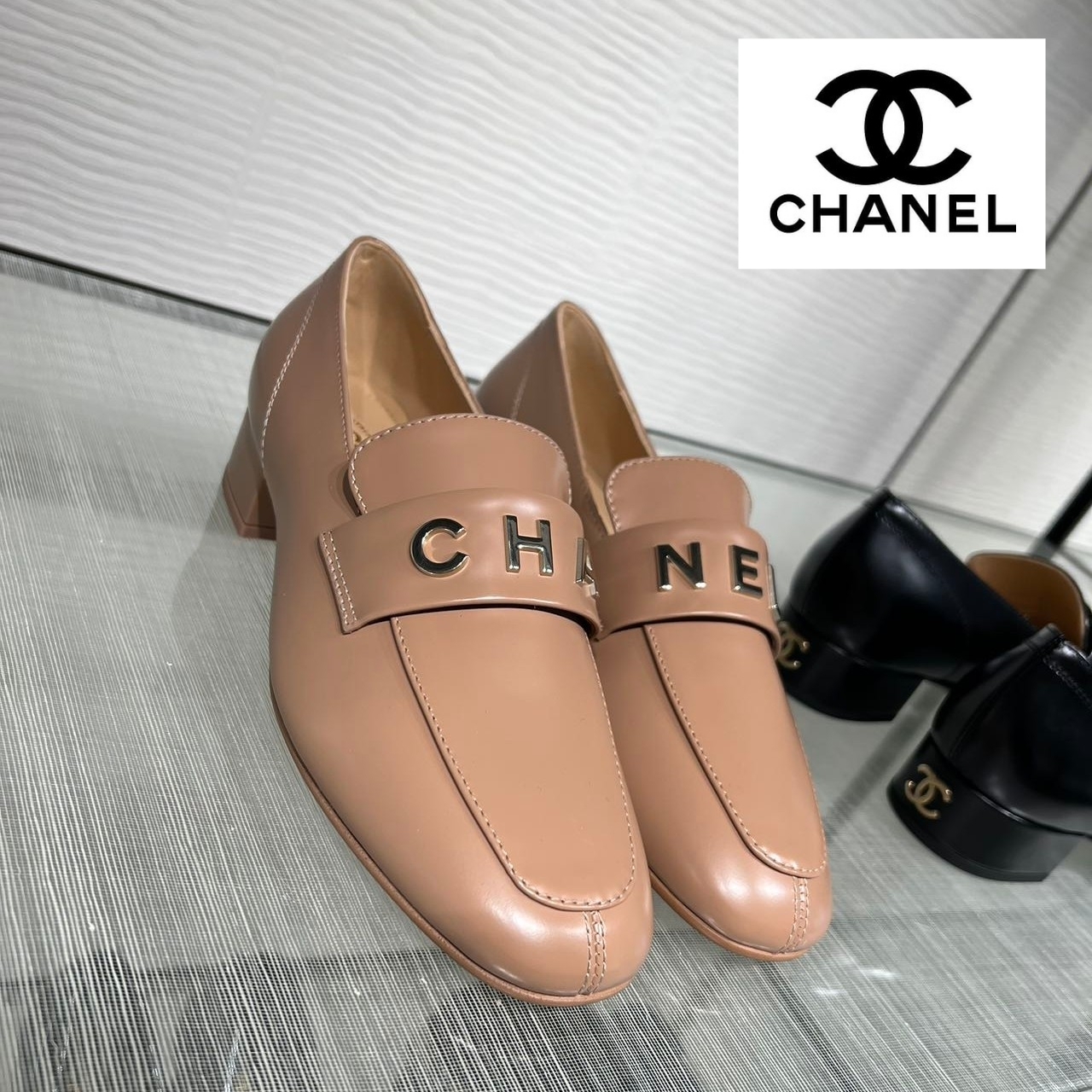 【CHANEL】ナチュラルカラーが使いやすい◎シャネル ローファー