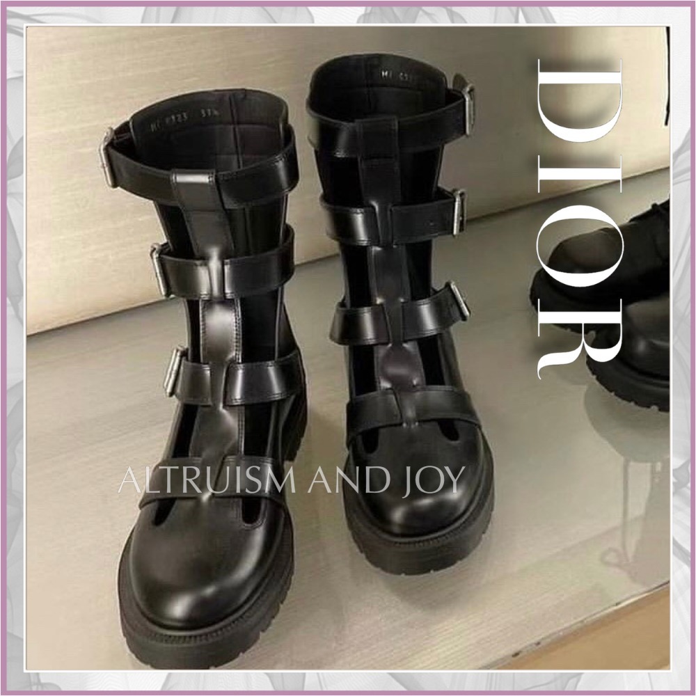 新作♪【PRADA】ストレッチコットン製 ショートプリーツスカート 新作♪【PRADA】ストレッチコットン製 ショートプリーツスカート