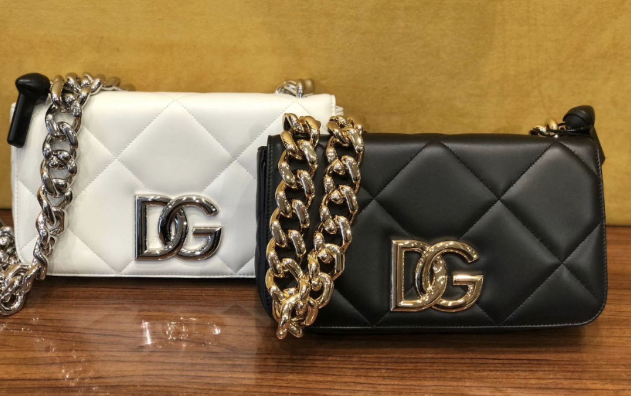 【DOLCE&GABBANA】DGロゴ ラムスキン チェーン ショルダーバッグ