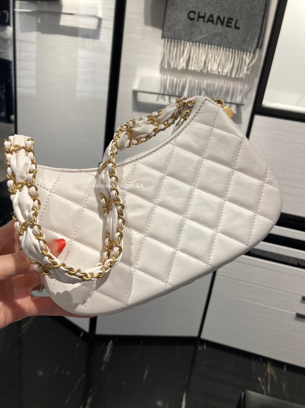 【ついお出掛けしたくなる】CHANEL★ハンドバッグ★煌めくCCロゴ ついお出掛けしたくなる】CHANEL☆ハンドバッグ☆煌めくCCロゴ