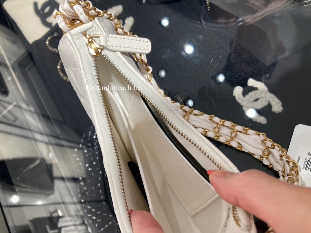 【ついお出掛けしたくなる】CHANEL★ハンドバッグ★煌めくCCロゴ ついお出掛けしたくなる】CHANEL☆ハンドバッグ☆煌めくCCロゴ