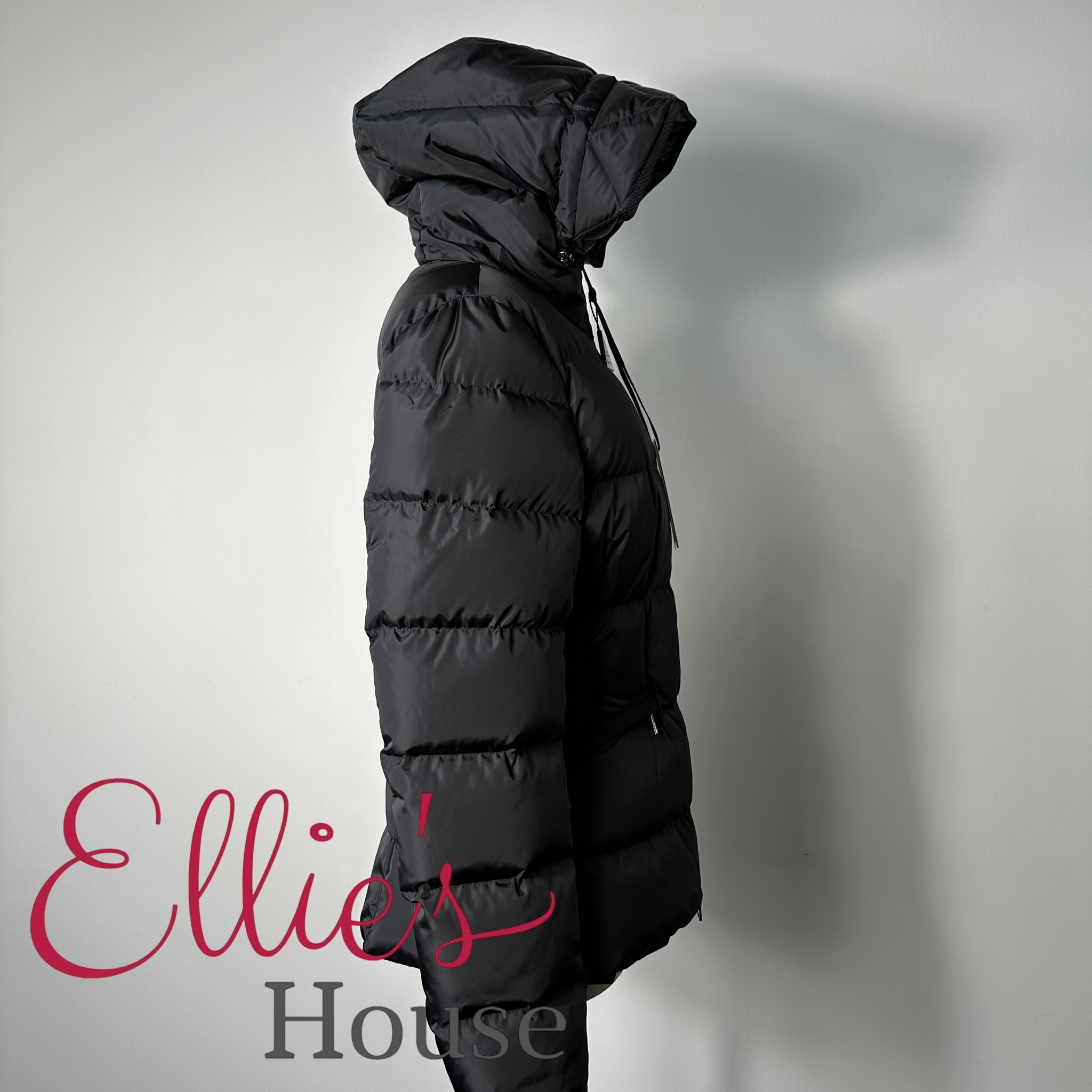 《直営店買付》MONCLER Avoceショートダウンジャケット