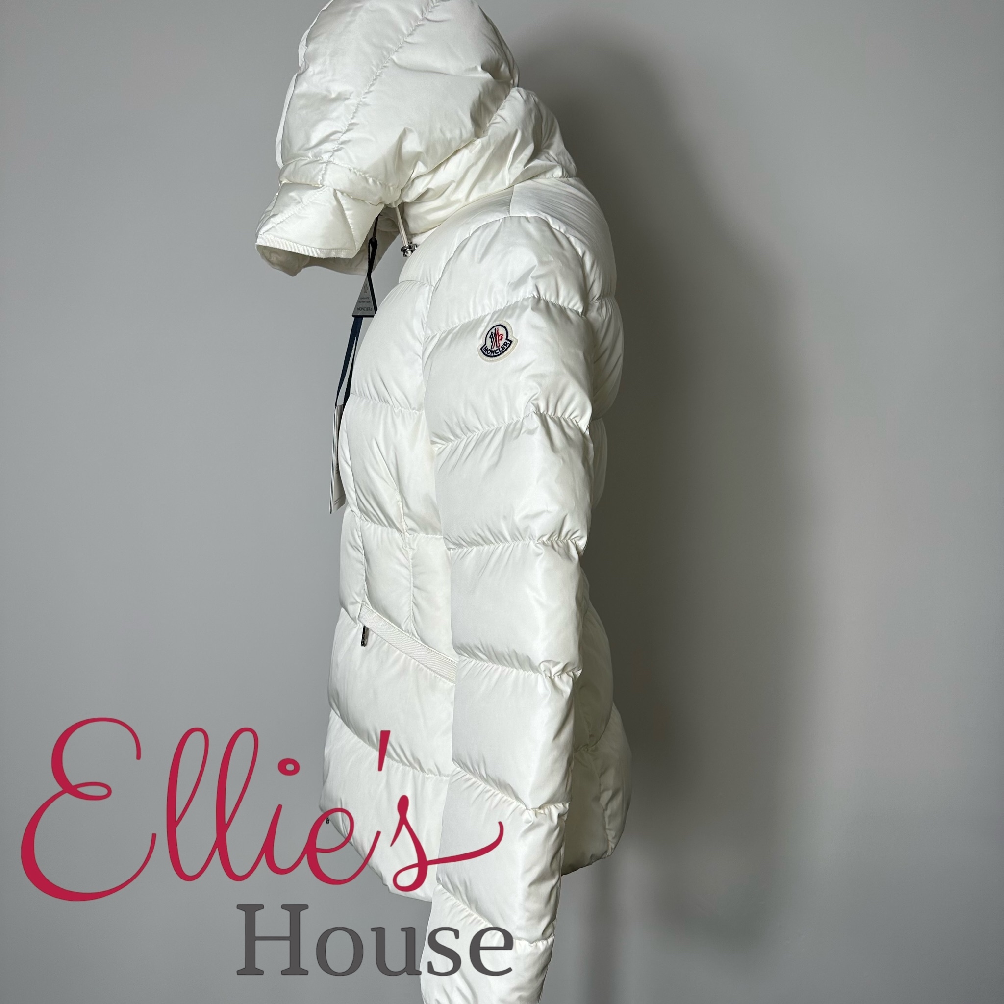 《直営店買付》MONCLER Avoceショートダウンジャケット