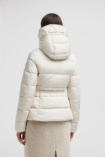 《直営店買付》MONCLER Avoceショートダウンジャケット