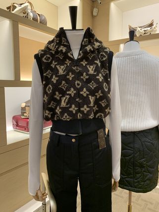 Louis Vuitton Monogram Womens Vest Jackets 2023-24FW, Black, FR40