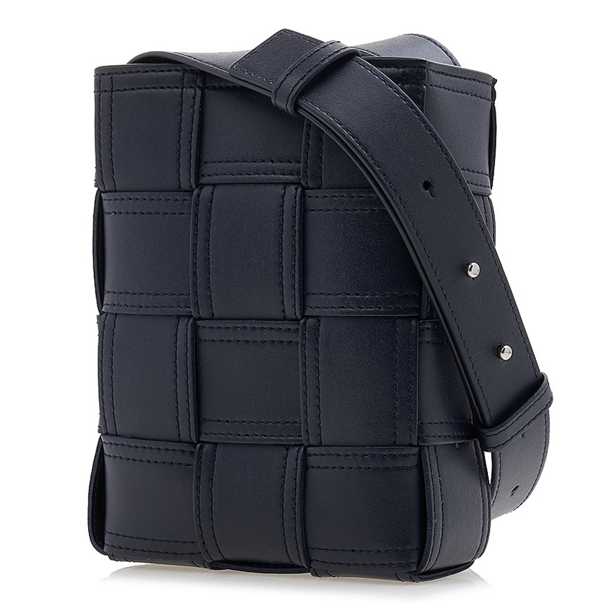 《BOTTEGA VENETA》 729298 V2YS1 8838 MINI CROSS BAG