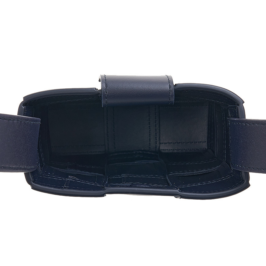 《BOTTEGA VENETA》 729298 V2YS1 8838 MINI CROSS BAG