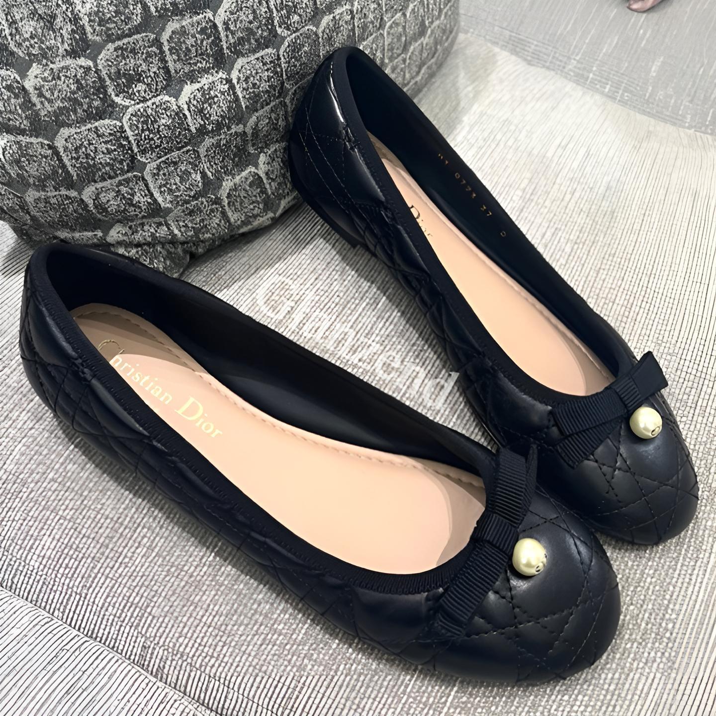 パールが素敵♪【Dior】24CR カナージュモチーフ バレリーナ