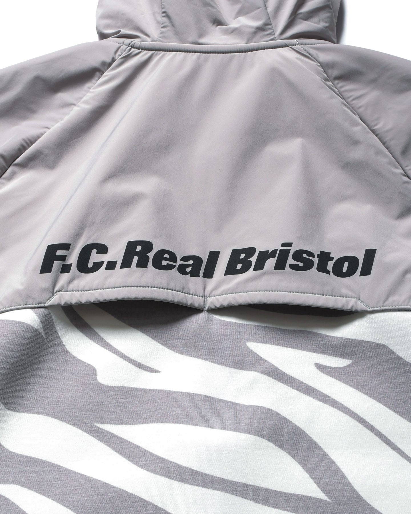 すぐ届く【F.C.Real Bristol】 バックロゴ フーディ ジャケット (F.C.
