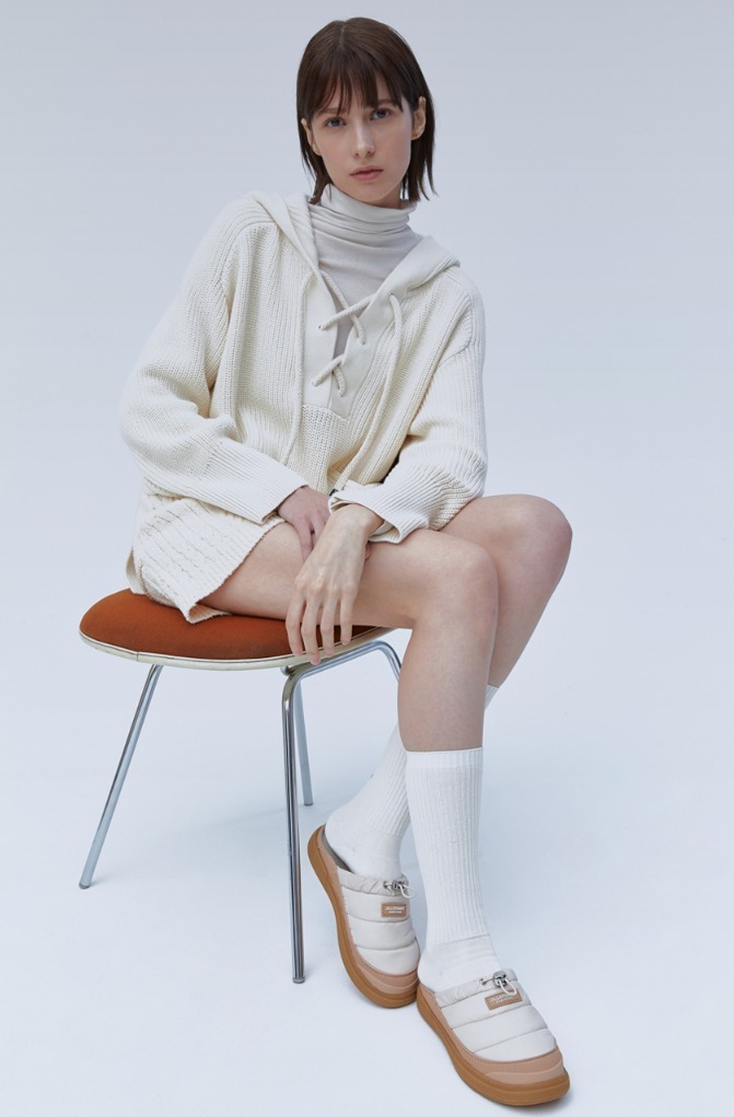 ☆韓国の人気☆【JILLSTUART】☆LOGO PADDING スリッパ☆ ☆韓国の人気☆【JILLSTUART】☆LOGO PADDING スリッパ☆ 靴