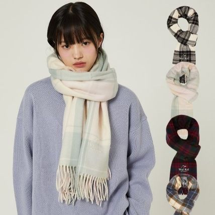 Wai Kei Knit & Fur Unisex Street Style Logo Knit & Fur Scarves