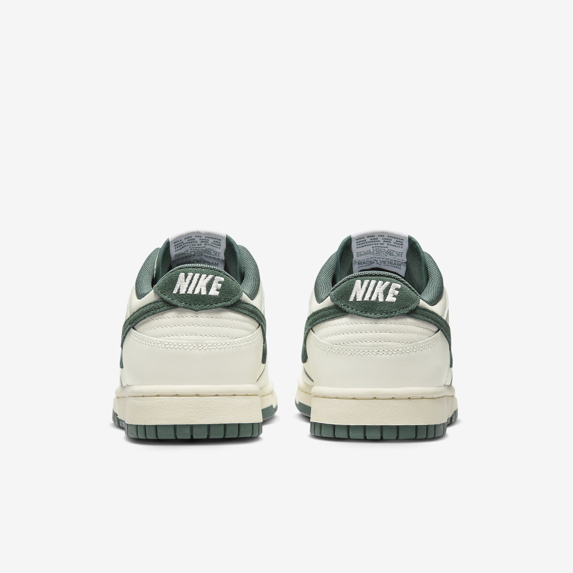 ★NIKE★大人気★DUNK LOW REMASTERED ダンクロー★追跡可 ☆NIKE☆大人気☆W DUNK LOW PREMIUM ダンクロー☆追跡可 (Nike