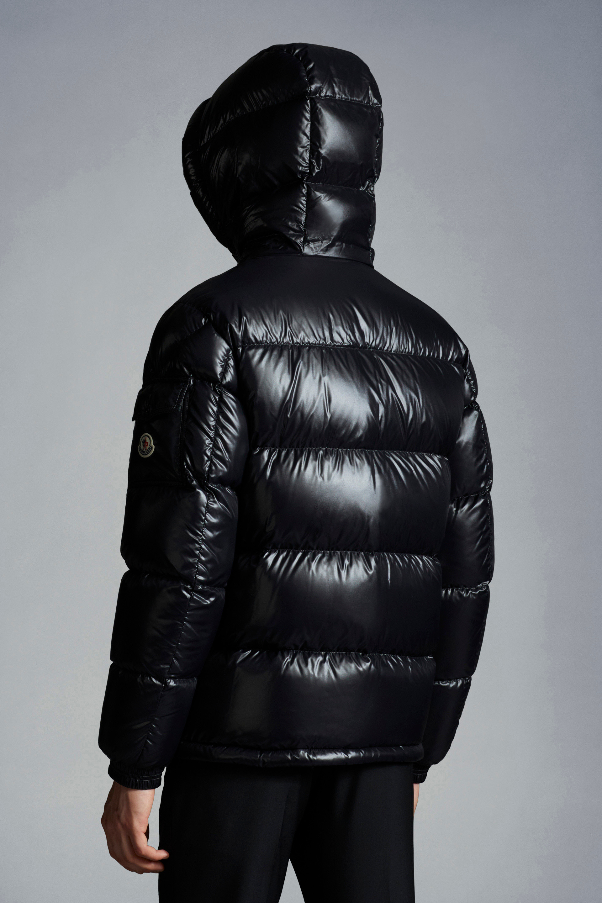 【MONCLER】Ecrins ショート ダウン ジャケット MONCLER Ecrins Short Down Jacket ショート ダウンジャケット