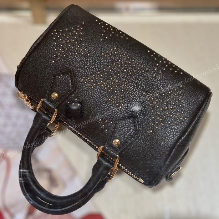 すぐ届く！LOUIS VUITTON ナノ・スピーディ スタッズモノグラム