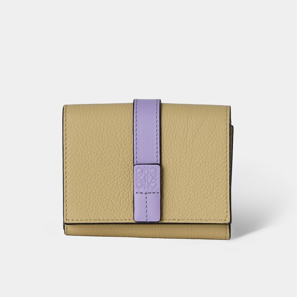 LOEWE◆トライフォールド ウォレット◆三つ折◆安心の国内買付 国内即発【LOEWE】トライフォールド ウォレット 三つ折り財布