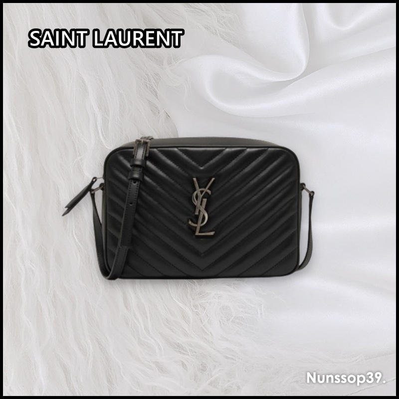 《SAINT LAURENT》 761554 DV704 1000 ロゴレザークロスバック