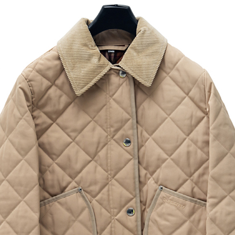 関税負担なし☆Burberry ダイアモンドキルティング ジャケット 関税負担なし☆Burberry ダイアモンドキルティング ジャケット