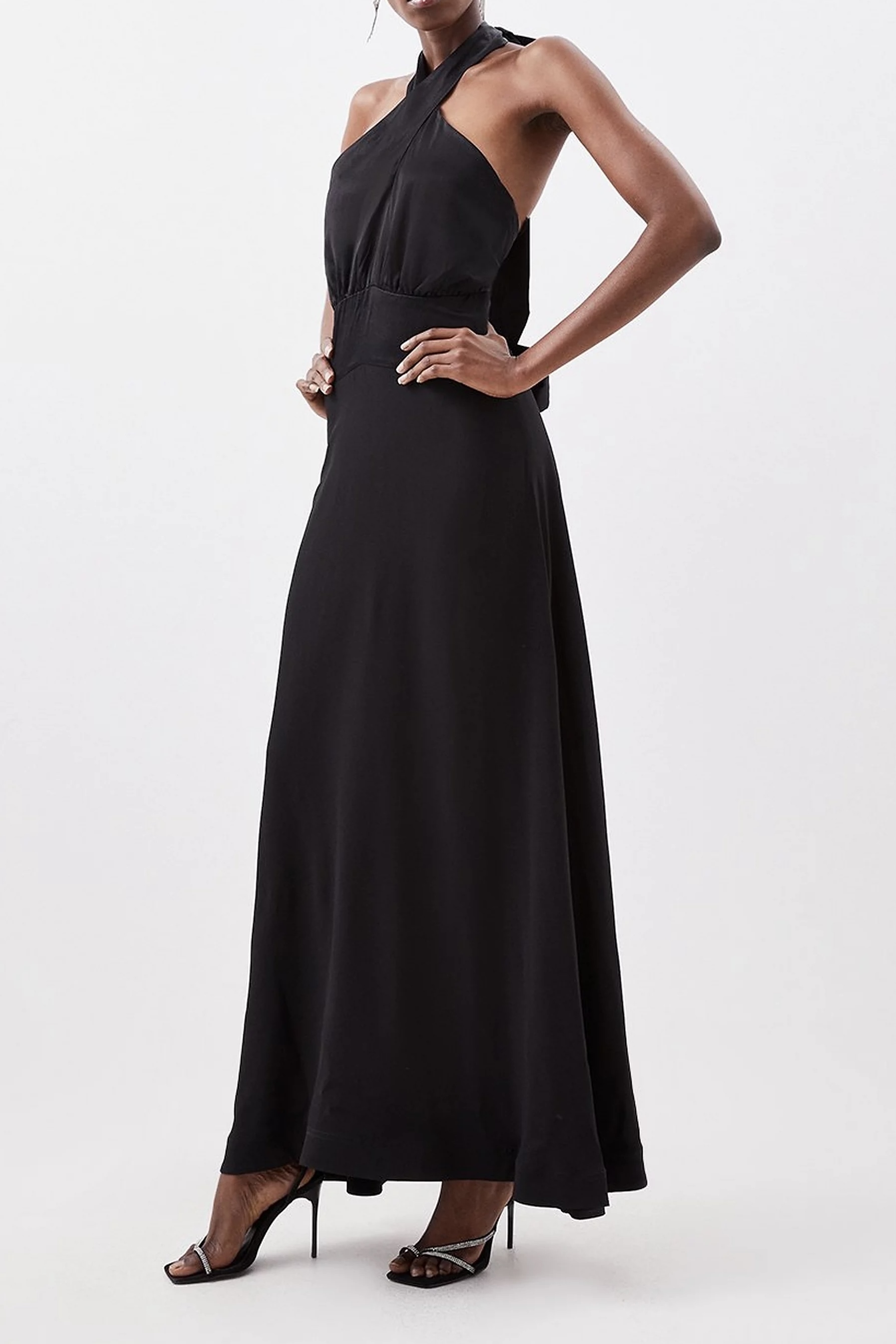 安心追跡【KAREN MILLEN】フルード テーラード ホルター ドレス 安心追跡【KAREN MILLEN】サテンバックホルターネックドレス